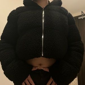 PrettyLittleThing Black Puffer Jacket.